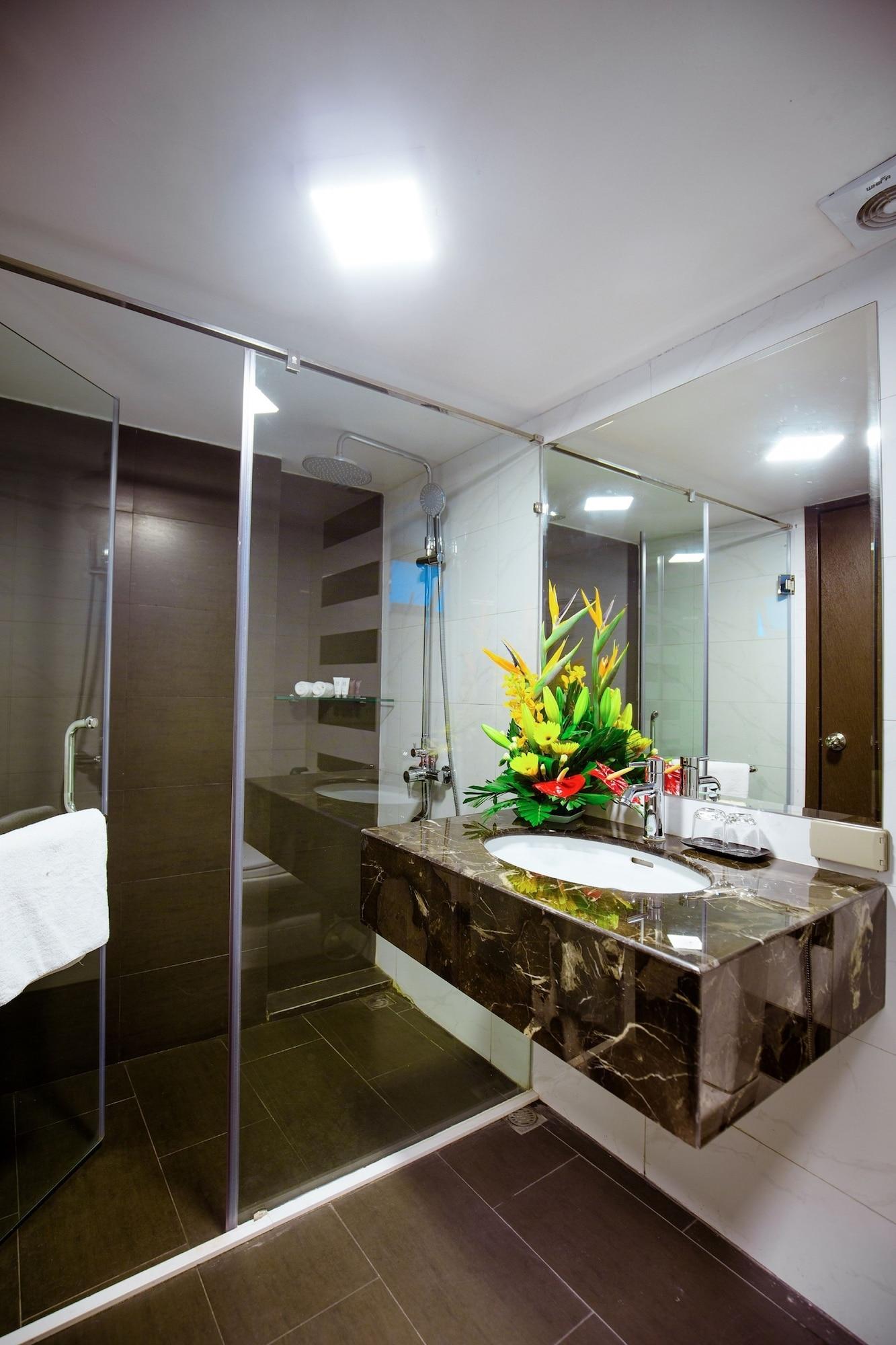 My Linh Hotel Hanoi Buitenkant foto