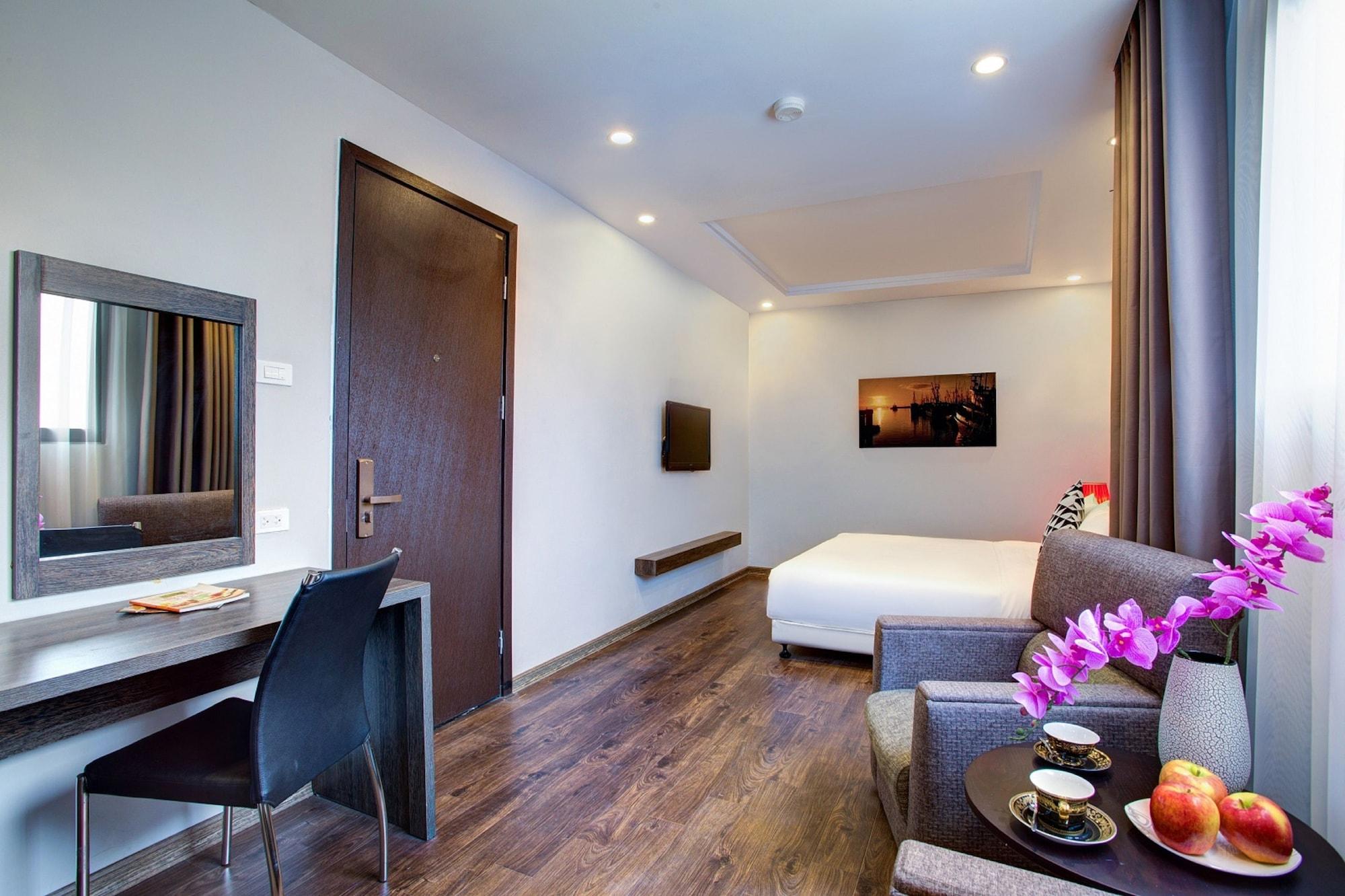 My Linh Hotel Hanoi Buitenkant foto