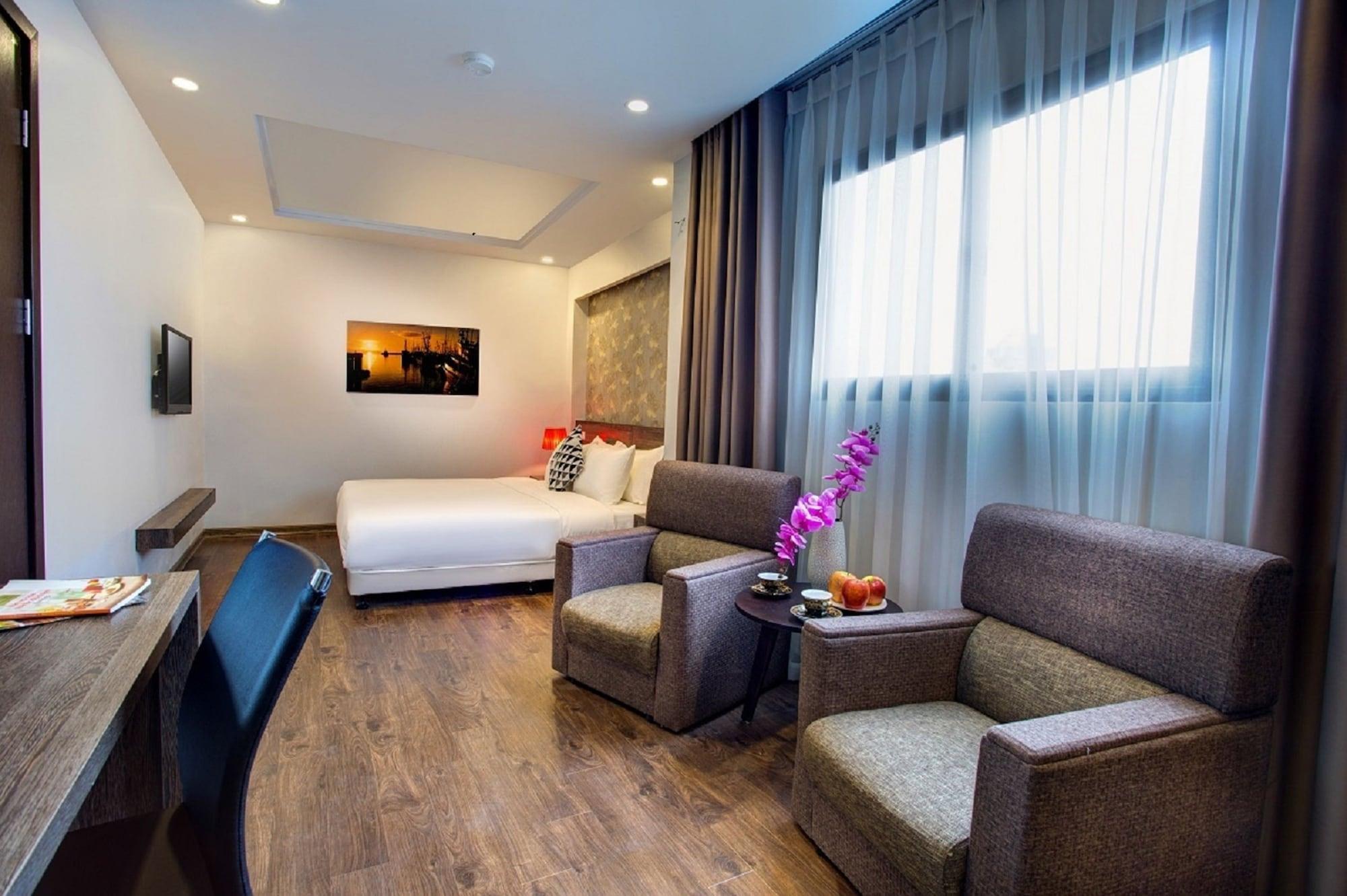 My Linh Hotel Hanoi Buitenkant foto