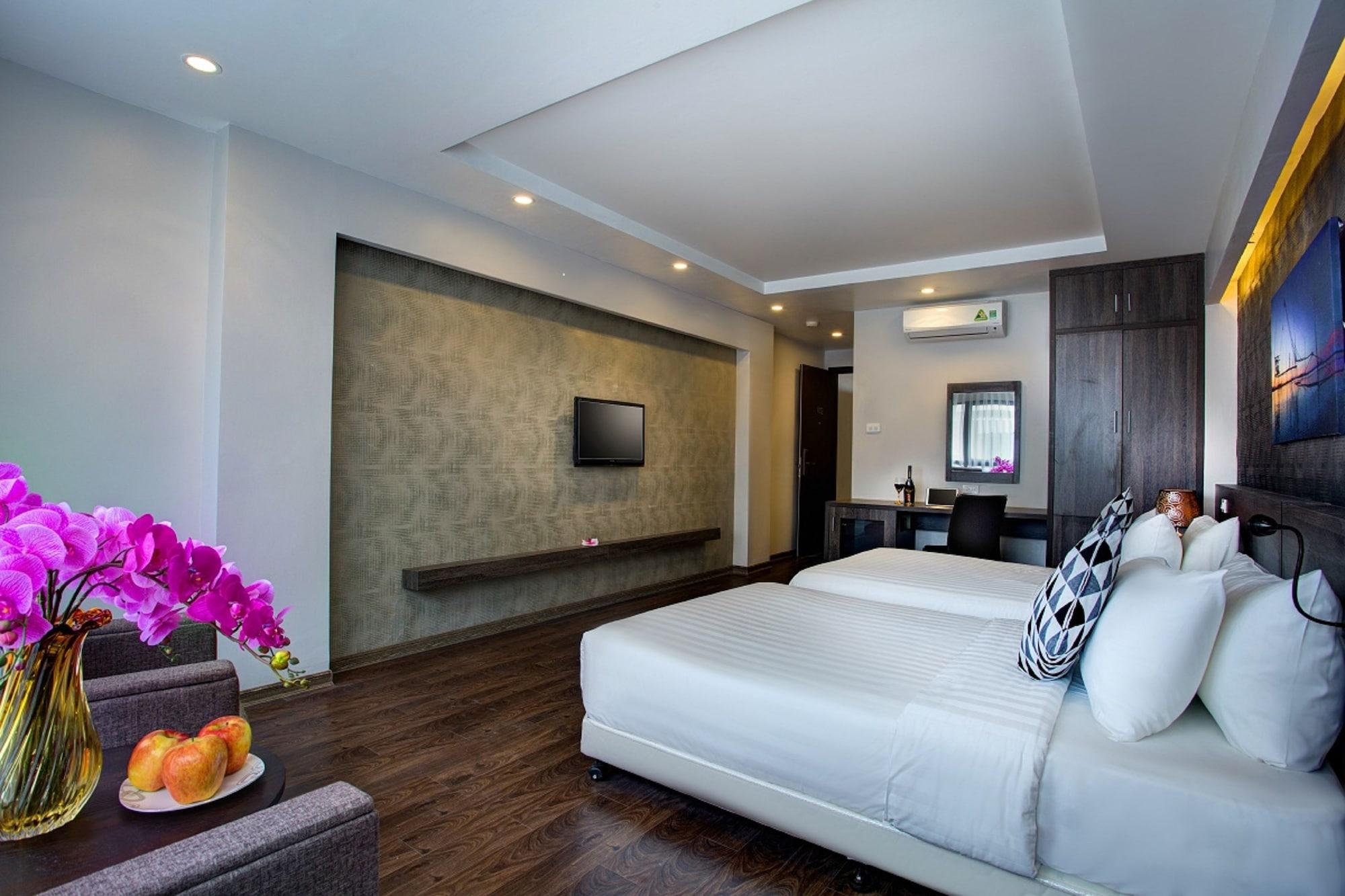 My Linh Hotel Hanoi Buitenkant foto